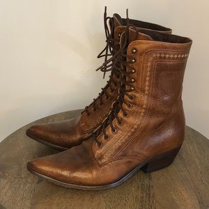 Vintage Guess? leather granny boots sz 7.5